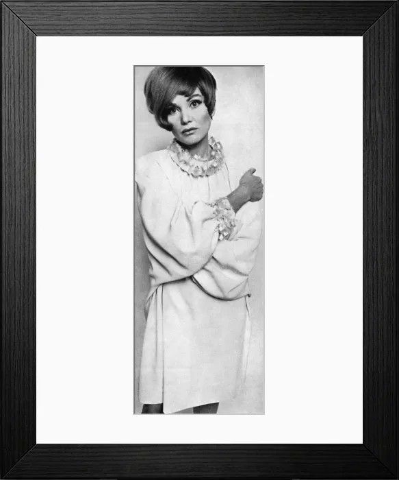Framed Print : London Life Framed Print : London Life
