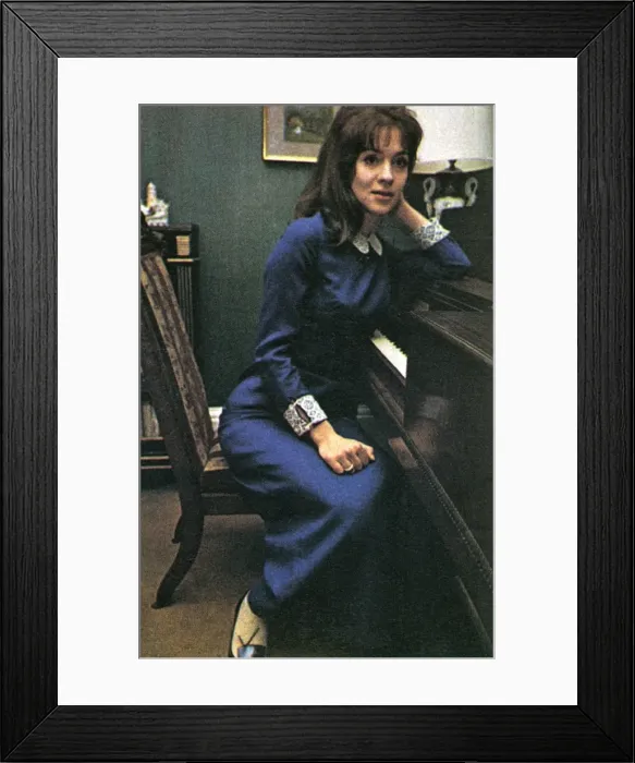 Framed Print : What People Are Wearing - Viscountess Dunluce Framed Print : What People Are Wearing - Viscountess Dunluce