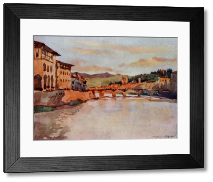 Framed Print : Llooking east from the Ponte Vecchio at Sunset, Florence Framed Print : Llooking east from the Ponte Vecchio at Sunset, Florence