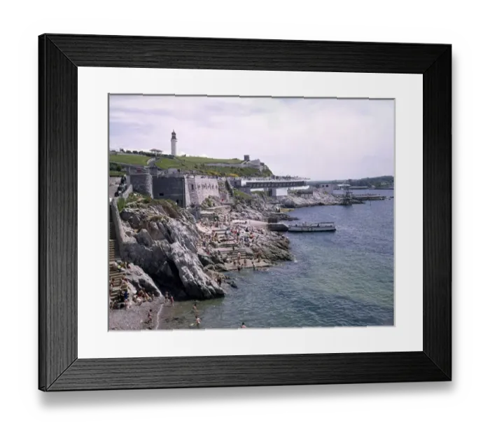Framed Print : Holidaymakers on the beach, Plymouth Hoe, Devon Framed Print : Holidaymakers on the beach, Plymouth Hoe, Devon