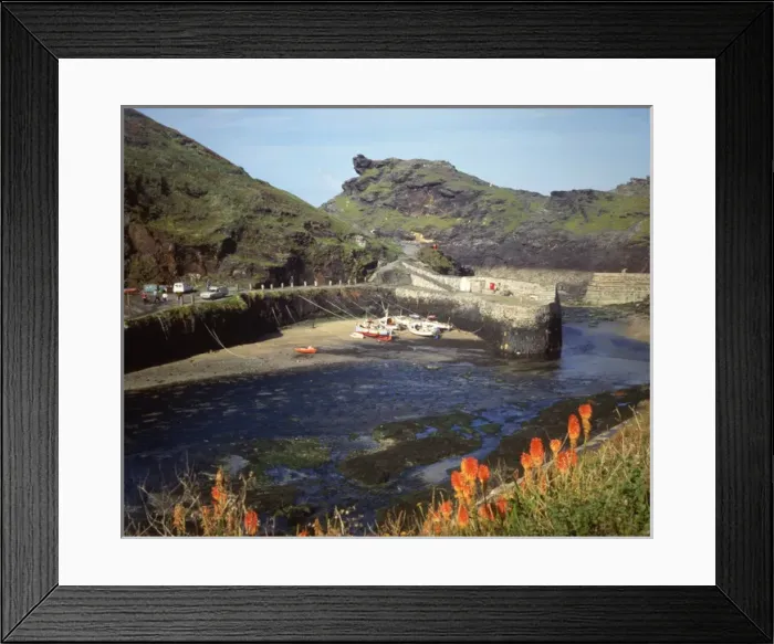 Framed Print : View of Boscastle, Cornwall Framed Print : View of Boscastle, Cornwall