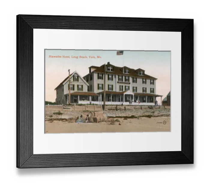 Framed Print : Hiawatha Hotel, Long Beach, York, Maine, USA