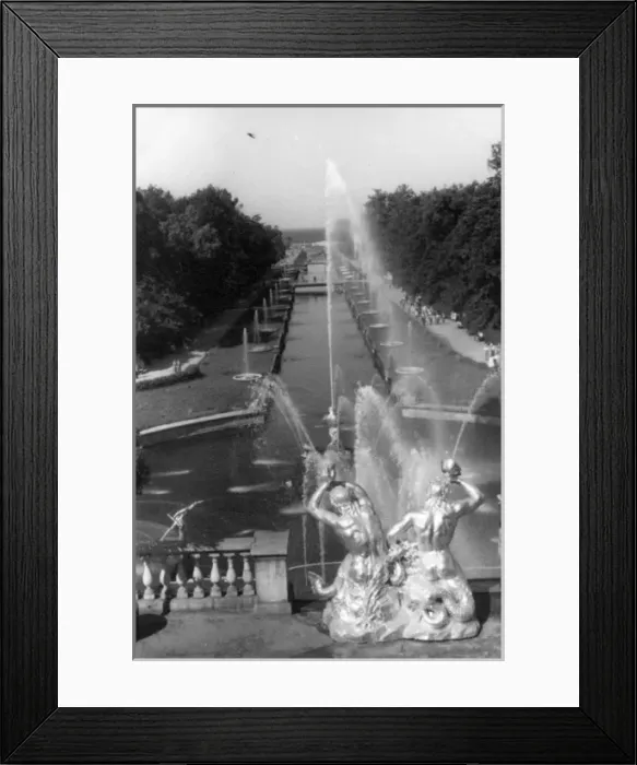 Framed Print : Peterhof Palace and Garden, St Petersburg, Russia Framed Print : Peterhof Palace and Garden, St Petersburg, Russia