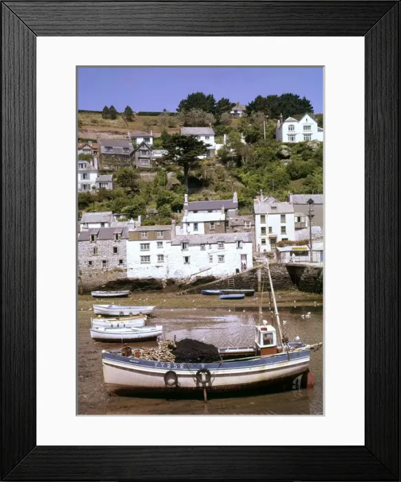Framed Print : Boats in the harbour at Polperro, Cornwall Framed Print : Boats in the harbour at Polperro, Cornwall