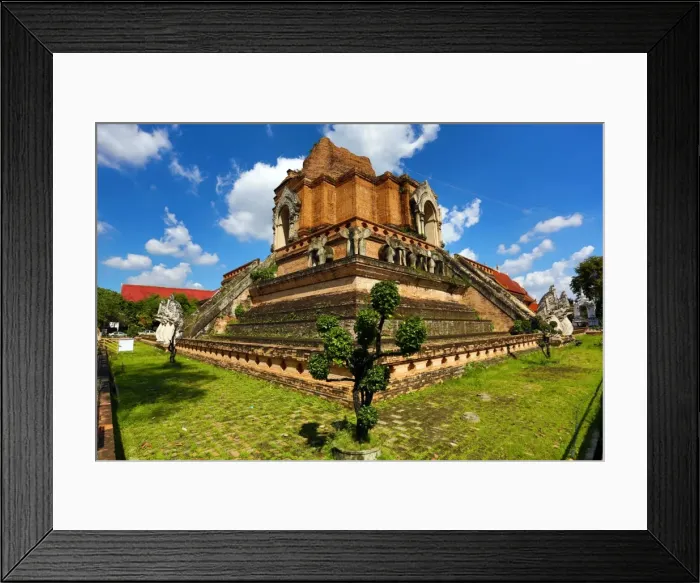 Framed Print : Wat Chedi Luang Temple in Chiang Mai, Thailand Framed Print : Wat Chedi Luang Temple in Chiang Mai, Thailand