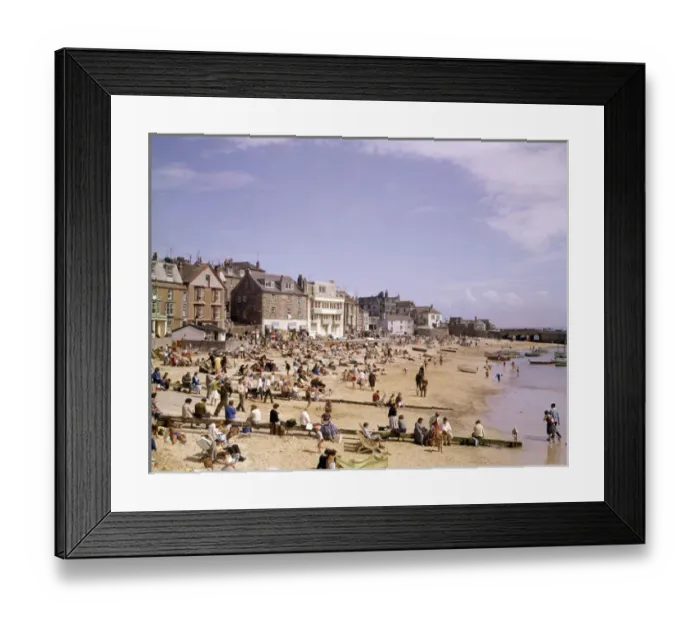 Framed Print : Holidaymakers on the beach, St Ives, Cornwall Framed Print : Holidaymakers on the beach, St Ives, Cornwall