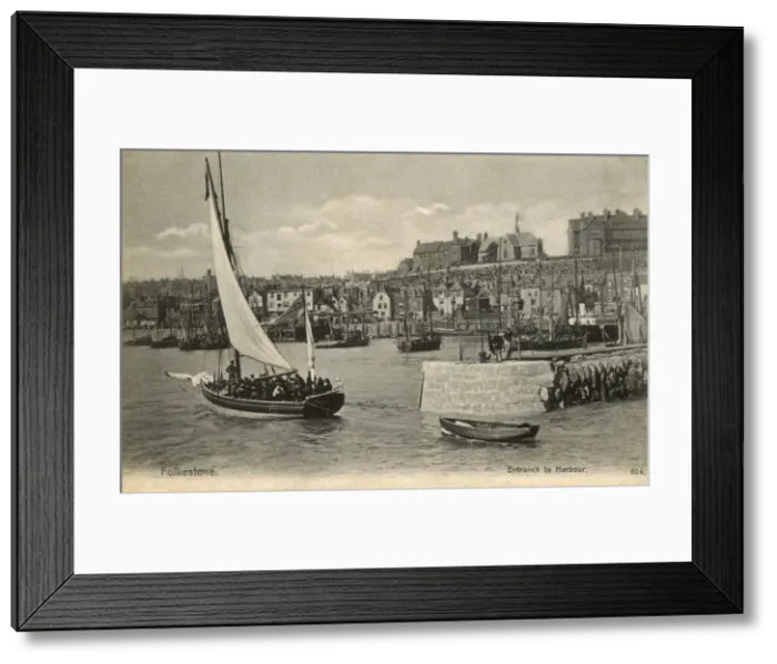Framed Print : Entrance to the Harbour, Folkestone, Kent Framed Print : Entrance to the Harbour, Folkestone, Kent