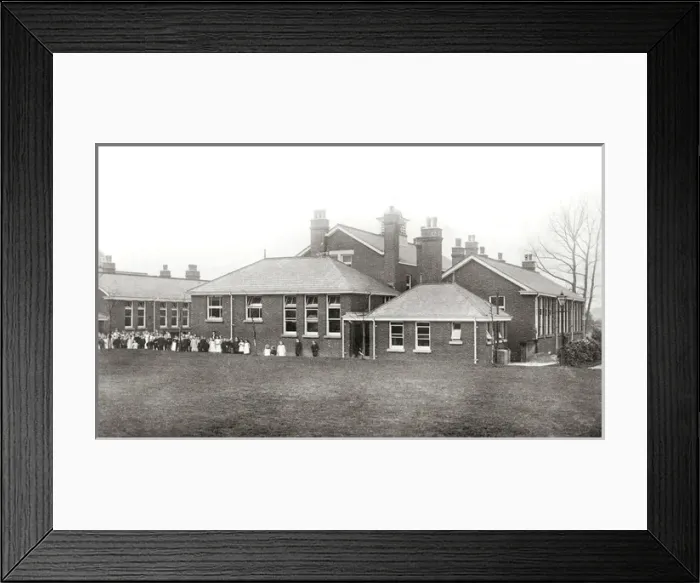Framed Print : Highwood Schools, Brentwood