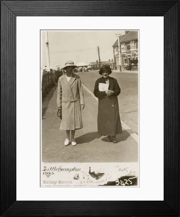 Framed Print : Littlehampton - Lady and her elderly Mother on holiday Framed Print : Littlehampton - Lady and her elderly Mother on holiday