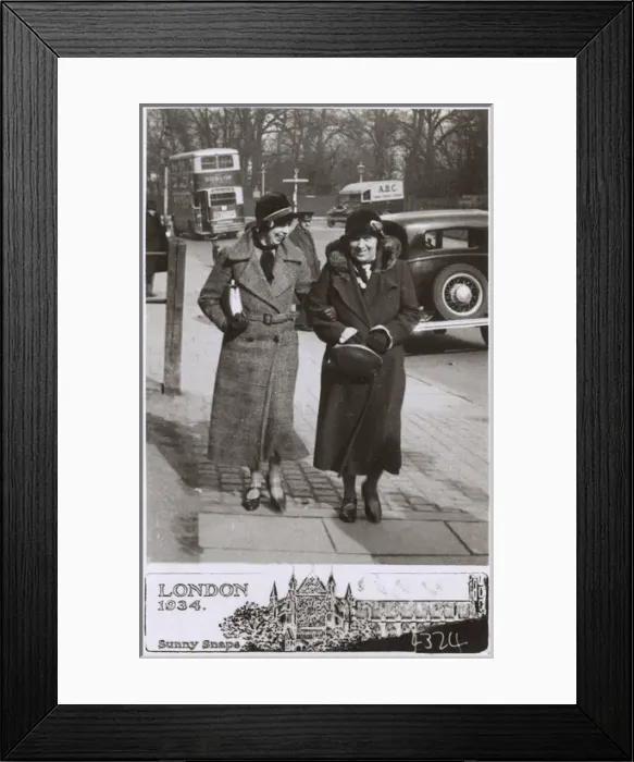 Framed Print : Two women strolling along a London street Framed Print : Two women strolling along a London street