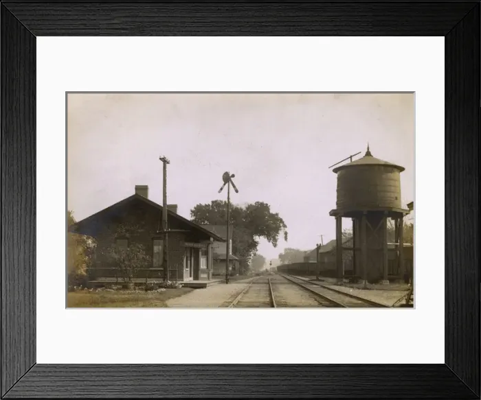 Framed Print : Railway station, Niskayuna, Schenectady Cy, NY State, USA Framed Print : Railway station, Niskayuna, Schenectady Cy, NY State, USA