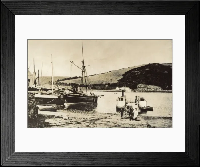 Framed Print : The Dartmouth Ferry, Devon Framed Print : The Dartmouth Ferry, Devon