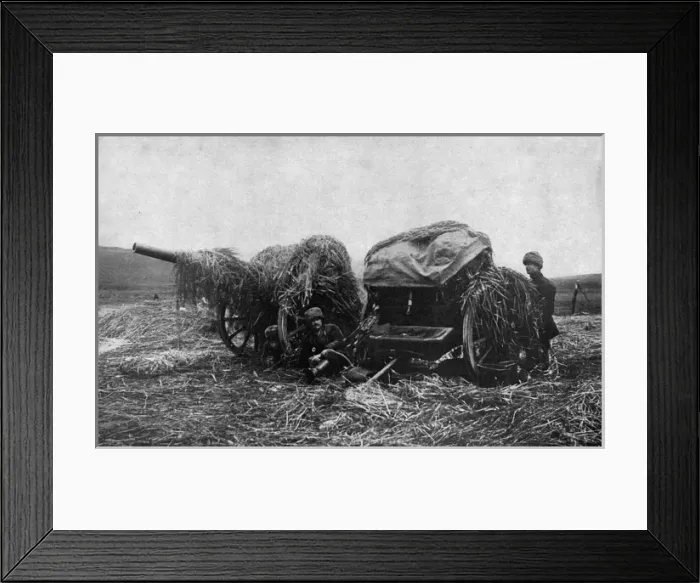 Framed Print : Russian gunners at the eastern front, Russia, WW1 Framed Print : Russian gunners at the eastern front, Russia, WW1
