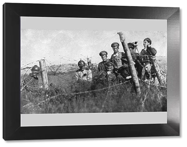Soldiers near the wire on the eastern front, Russia, WW1