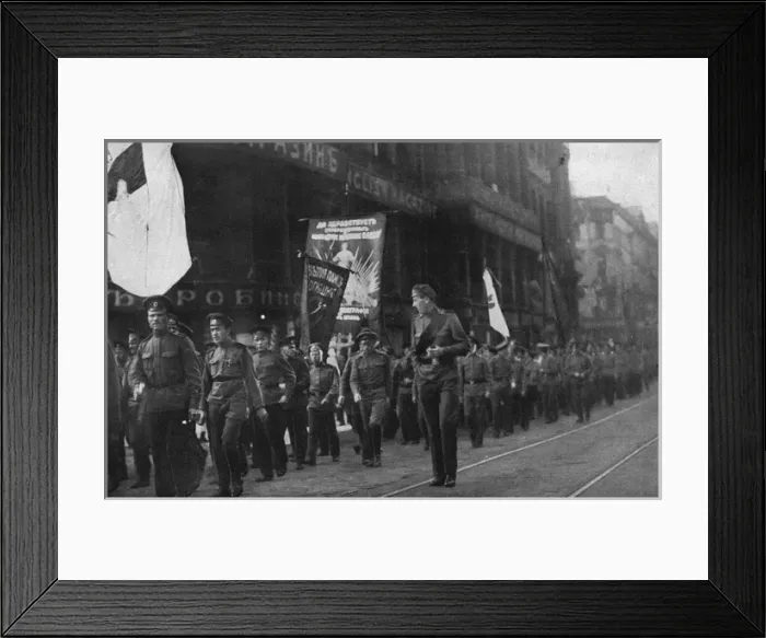 Framed Print : Russian soldiers on parade, Russia, WW1 Framed Print : Russian soldiers on parade, Russia, WW1