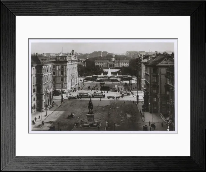 Framed Print : Schwarzenbergplatz, Vienna, Austria Framed Print : Schwarzenbergplatz, Vienna, Austria