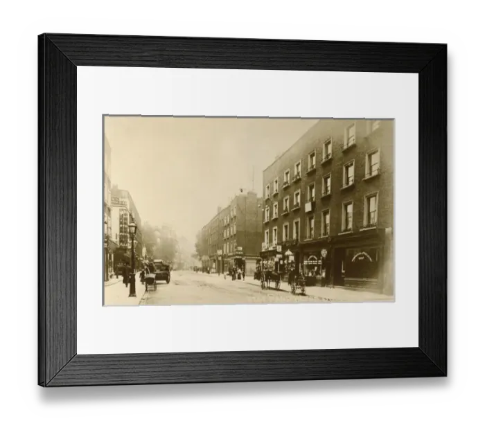 Framed Print : Paddington Street, from Baker Street, London Framed Print : Paddington Street, from Baker Street, London