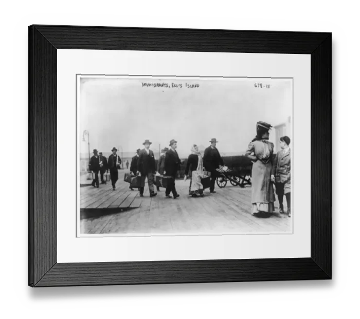 Framed Print : Immigrants arrive in Ellis Island, America Framed Print : Immigrants arrive in Ellis Island, America