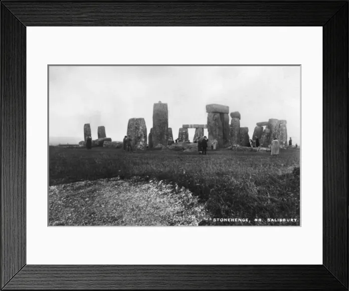 Framed Print : STONEHENGE Framed Print : STONEHENGE