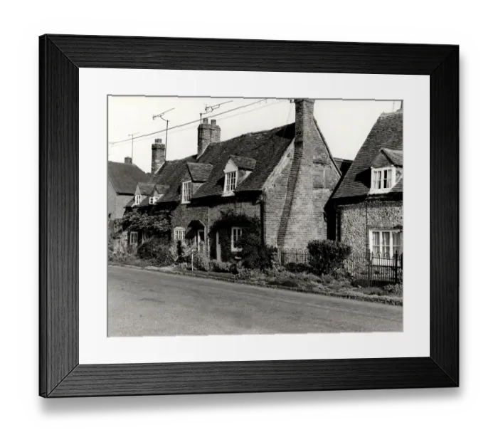 Framed Print : Village cottages, Hambledon, Buckinghamshire Framed Print : Village cottages, Hambledon, Buckinghamshire
