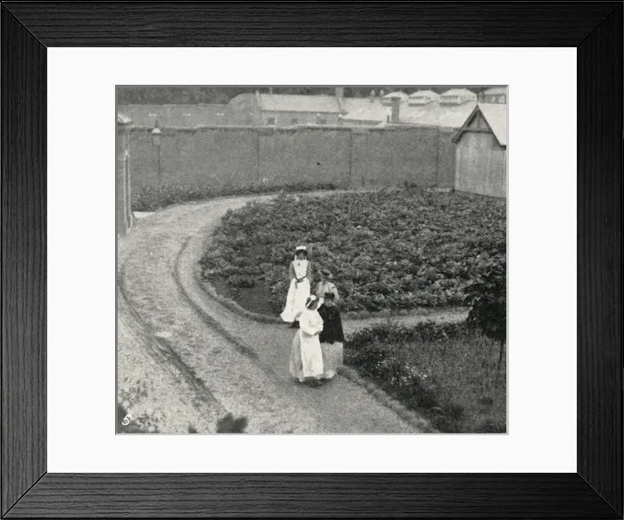 Framed Print : Aylesbury Inebriate Reformatory - Inmates in Flower and Vege Framed Print : Aylesbury Inebriate Reformatory - Inmates in Flower and Vege