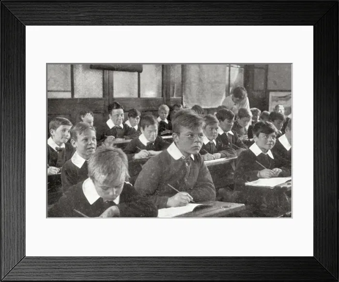 Framed Print : National Childrens Home, (NCH), Farnborough, Hampshire - Sc Framed Print : National Childrens Home, (NCH), Farnborough, Hampshire - Sc