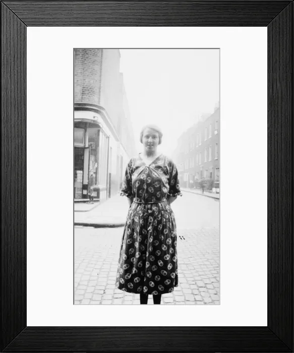 Framed Print : Woman in Aybrook Street, Marylebone, London Framed Print : Woman in Aybrook Street, Marylebone, London