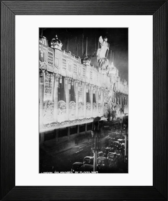 Framed Print : Selfridges by night, Oxford Street, London W1 Framed Print : Selfridges by night, Oxford Street, London W1