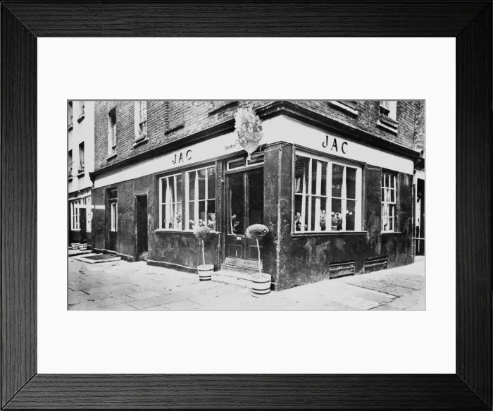 Framed Print : JAC flower shop, 1 St Christophers Place, London Framed Print : JAC flower shop, 1 St Christophers Place, London