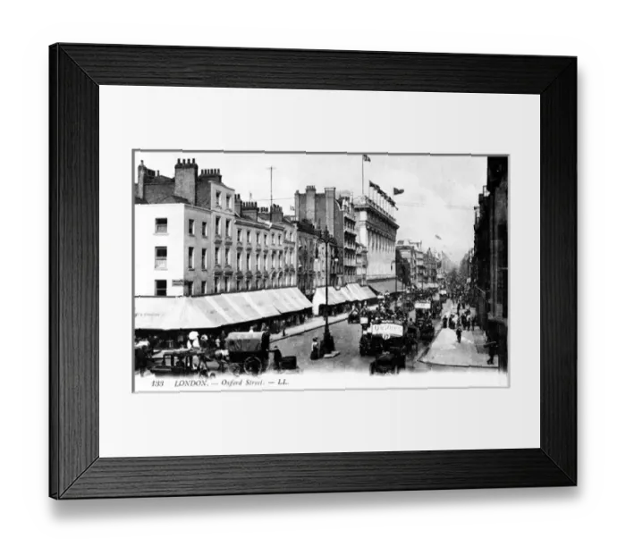 Framed Print : Busy day in Oxford Street, London W1 Framed Print : Busy day in Oxford Street, London W1