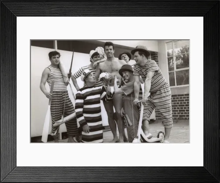 Framed Print : Sychronised Swimming Team, Bournemouth - group of performers Framed Print : Sychronised Swimming Team, Bournemouth - group of performers
