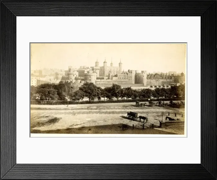 Framed Print : The Tower of London Framed Print : The Tower of London