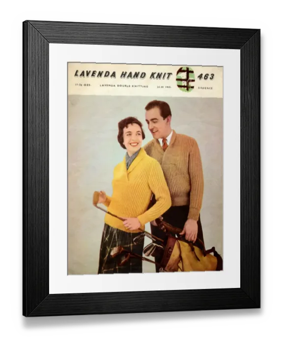 Framed Print : Golfing couple in knitted jumpers Framed Print : Golfing couple in knitted jumpers