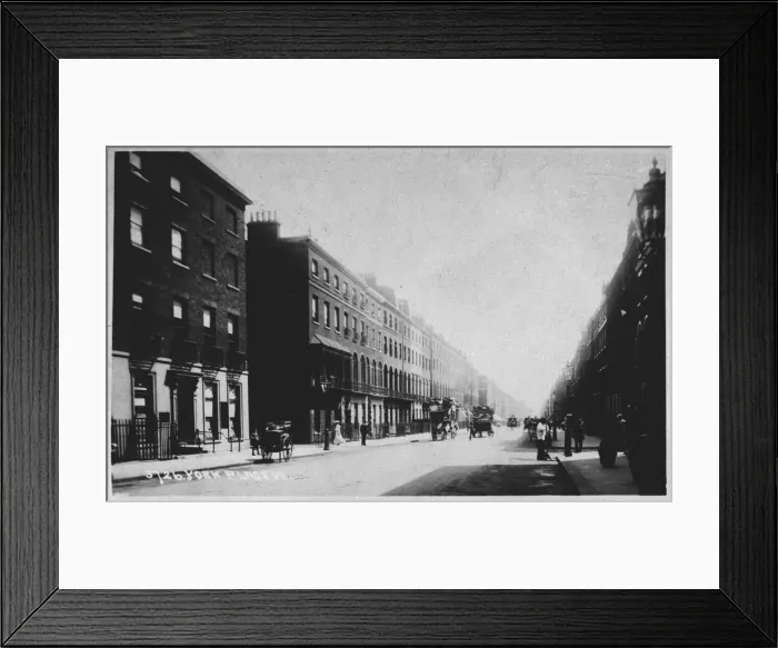 Framed Print : York Place (Baker Street), Marylebone, London Framed Print : York Place (Baker Street), Marylebone, London