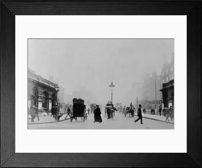 Framed Print : Marylebone Road with underground station, London Framed Print : Marylebone Road with underground station, London