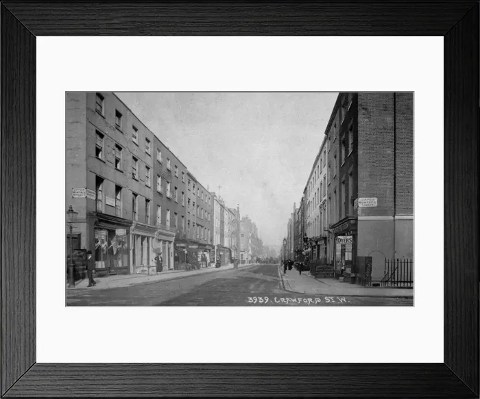 Framed Print : Crawford Street, Marylebone, London Framed Print : Crawford Street, Marylebone, London