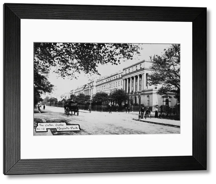 Framed Print : Outer Circle, Regents Park, London Framed Print : Outer Circle, Regents Park, London