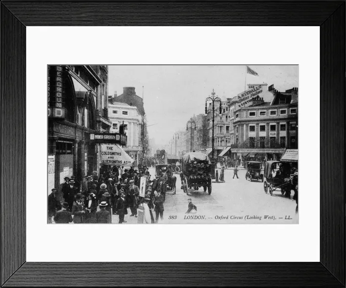 Framed Print : Oxford Circus and underground station, Central London Framed Print : Oxford Circus and underground station, Central London