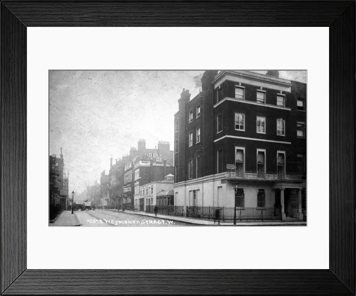 Framed Print : View of Weymouth Street, London W1 Framed Print : View of Weymouth Street, London W1