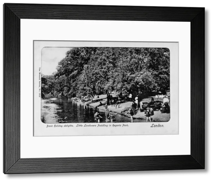 Framed Print : Children paddling in Regents Park, London Framed Print : Children paddling in Regents Park, London