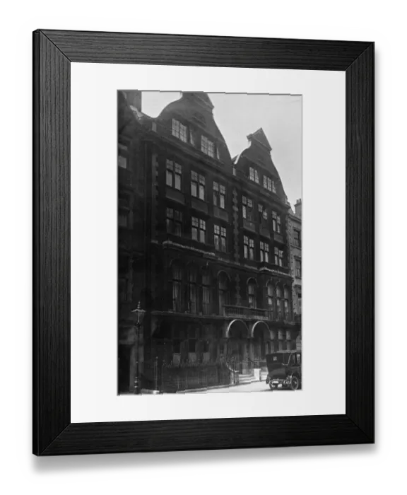 Framed Print : Buildings in Wigmore Street, London Framed Print : Buildings in Wigmore Street, London