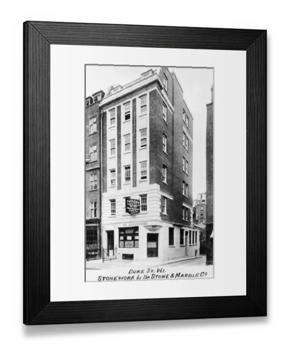 Framed Print : The Devonshire pub, Duke Street, London W1 Framed Print : The Devonshire pub, Duke Street, London W1