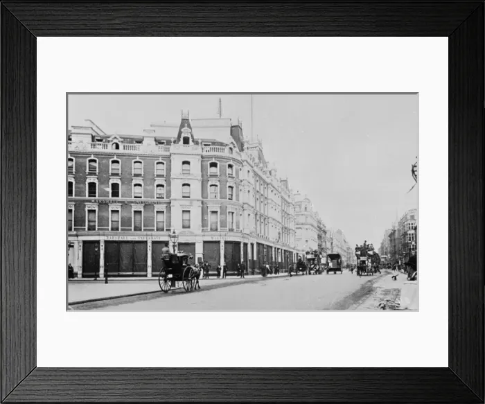 Framed Print : Marshall & Snelgrove, Oxford Street, London Framed Print : Marshall & Snelgrove, Oxford Street, London