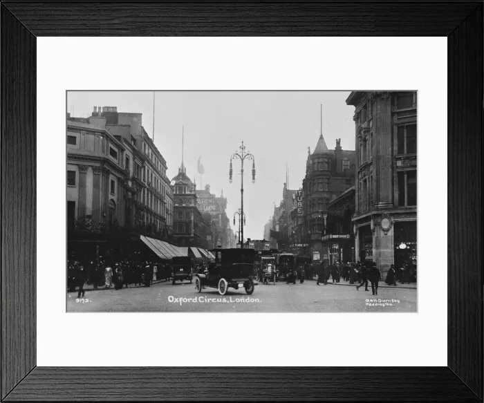 Framed Print : Oxford Circus and underground station, Central London Framed Print : Oxford Circus and underground station, Central London
