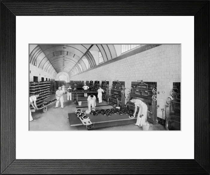 Framed Print : GERMAN BROTFABRIK Framed Print : GERMAN BROTFABRIK
