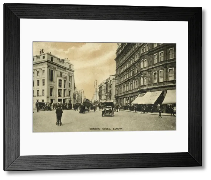 Framed Print : London / Charing Cross Framed Print : London / Charing Cross