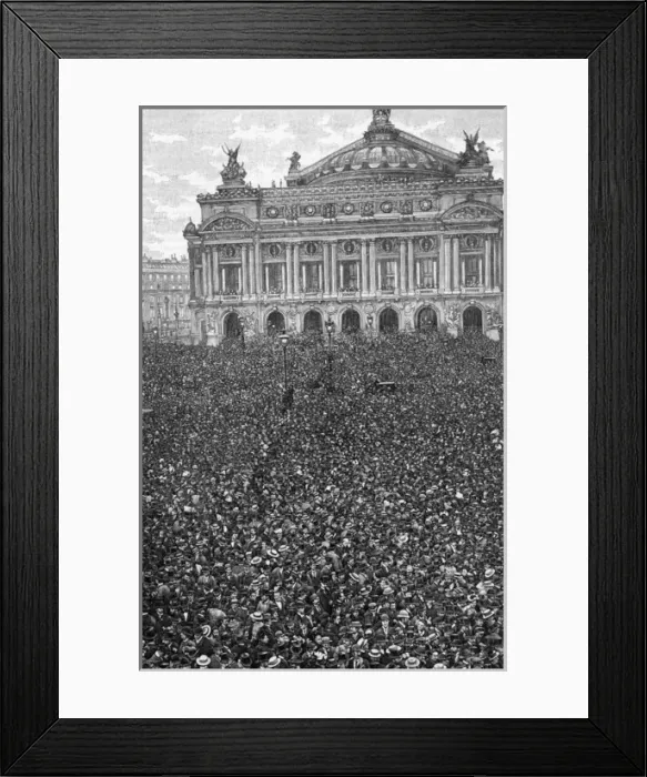 Framed Print : Paris Crowd / Nature / 1894 Framed Print : Paris Crowd / Nature / 1894