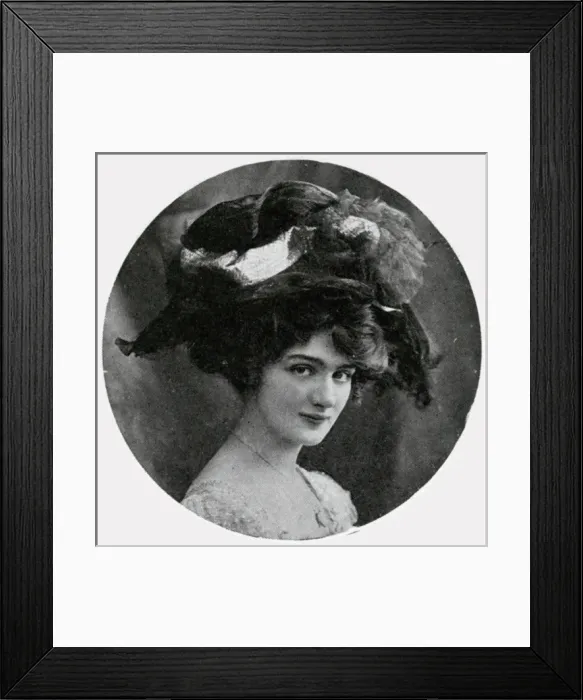 Framed Print : LILY ELSIE Framed Print : LILY ELSIE