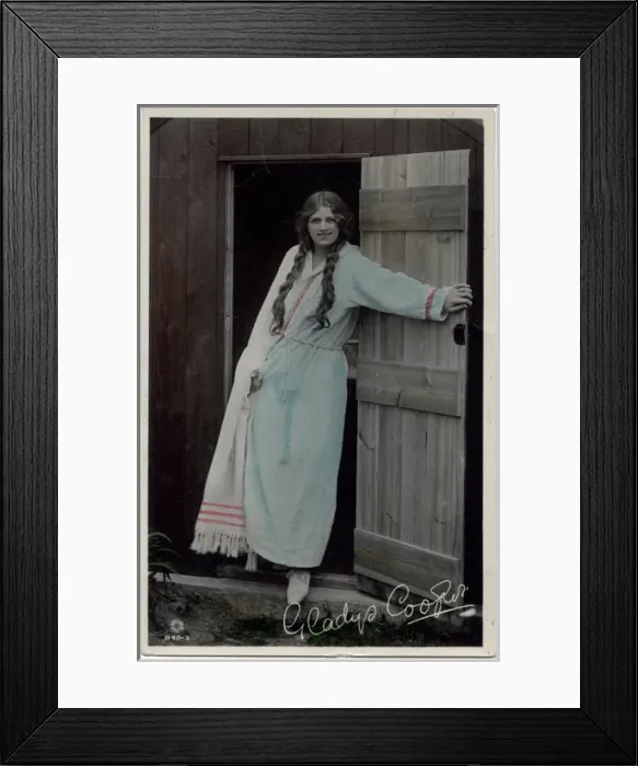 Framed Print : Gladys Cooper Framed Print : Gladys Cooper