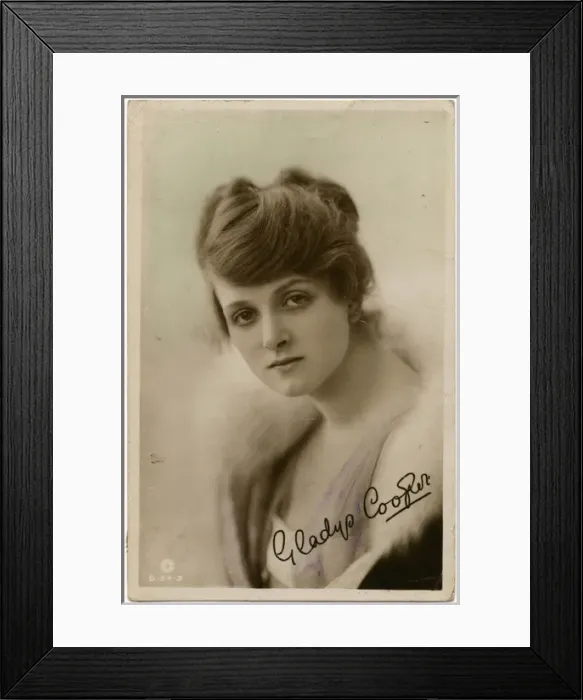 Framed Print : Gladys Cooper Framed Print : Gladys Cooper